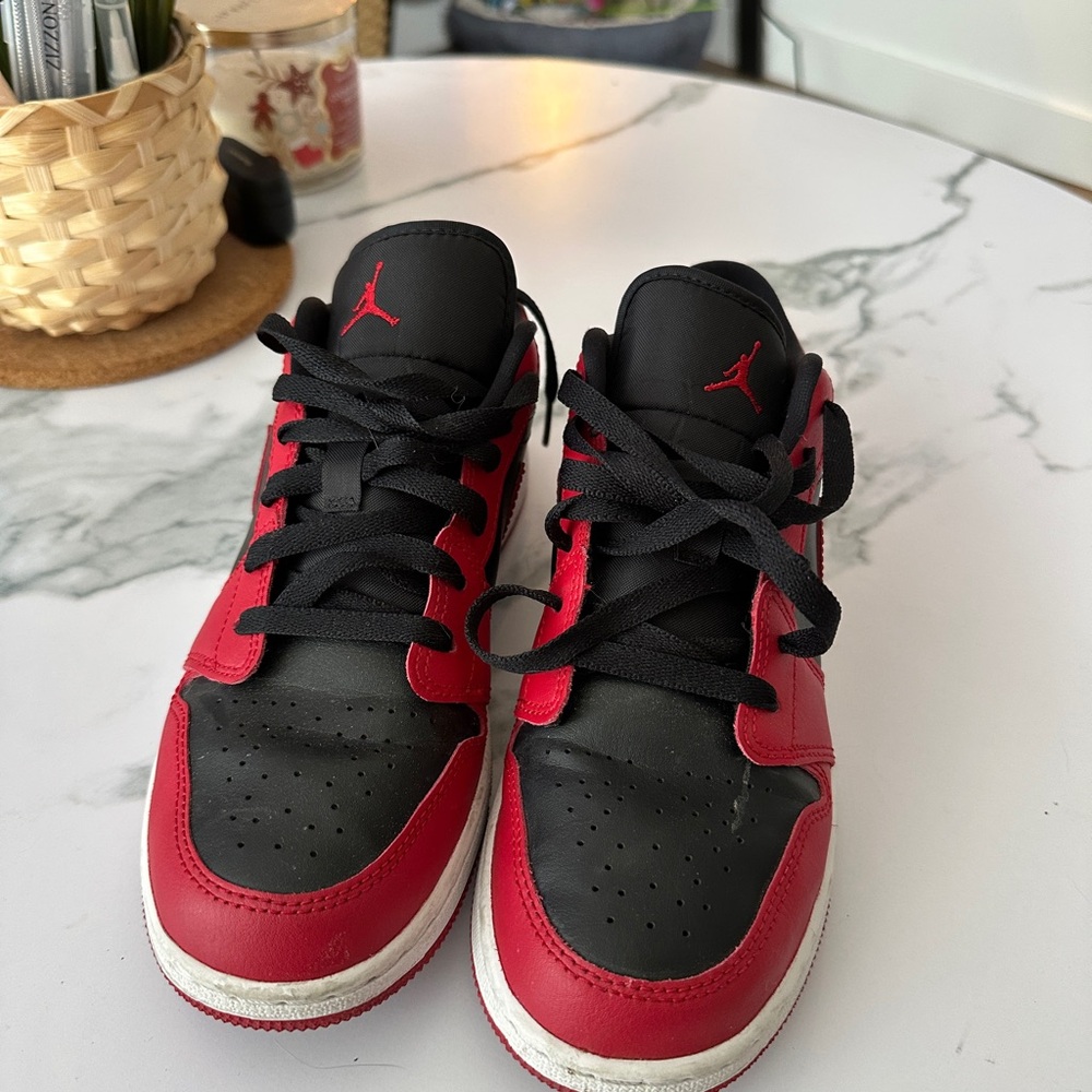 Air Jordan 1 Low: Reverse Bred